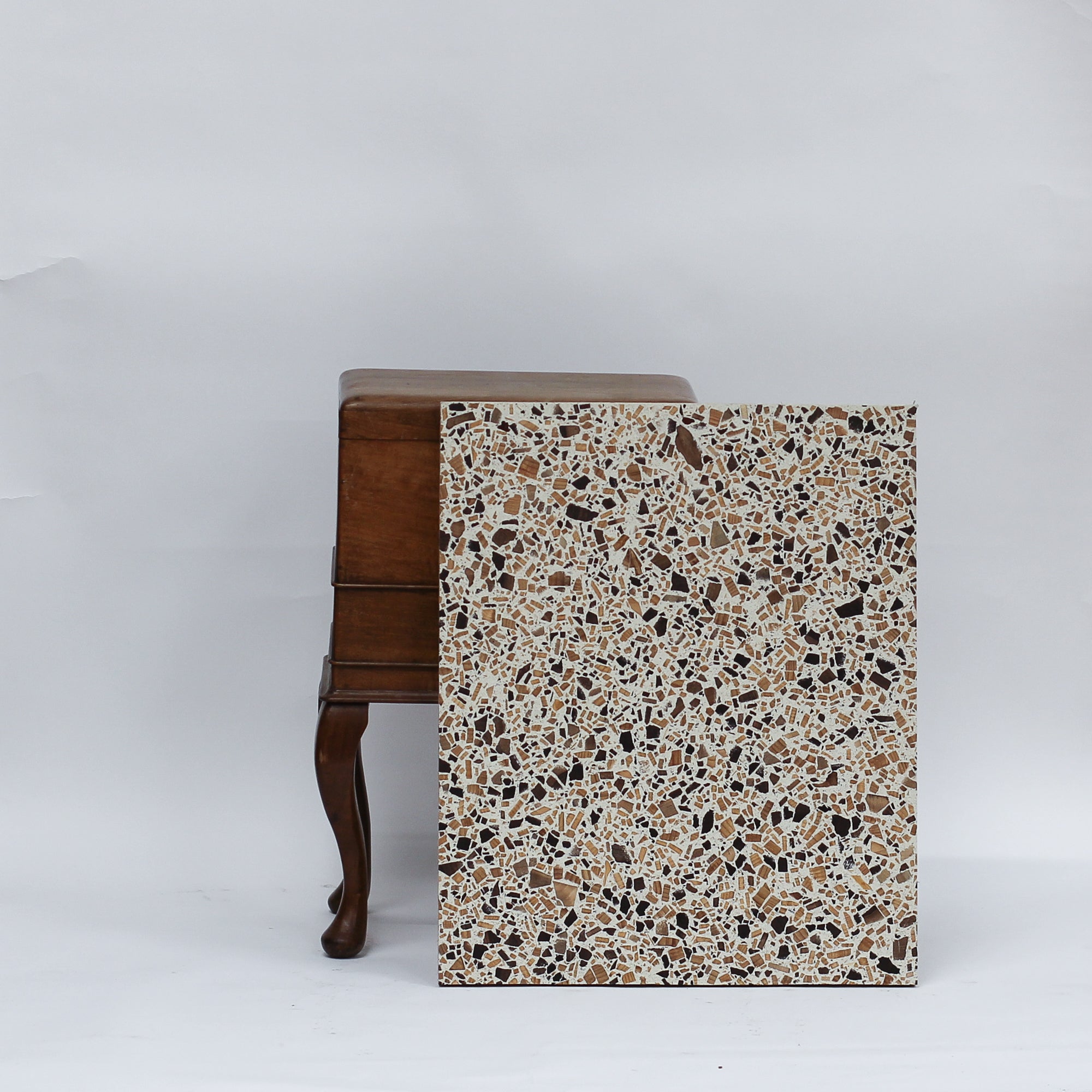 Ivory Cedar and Walnut - 610 x 500mm