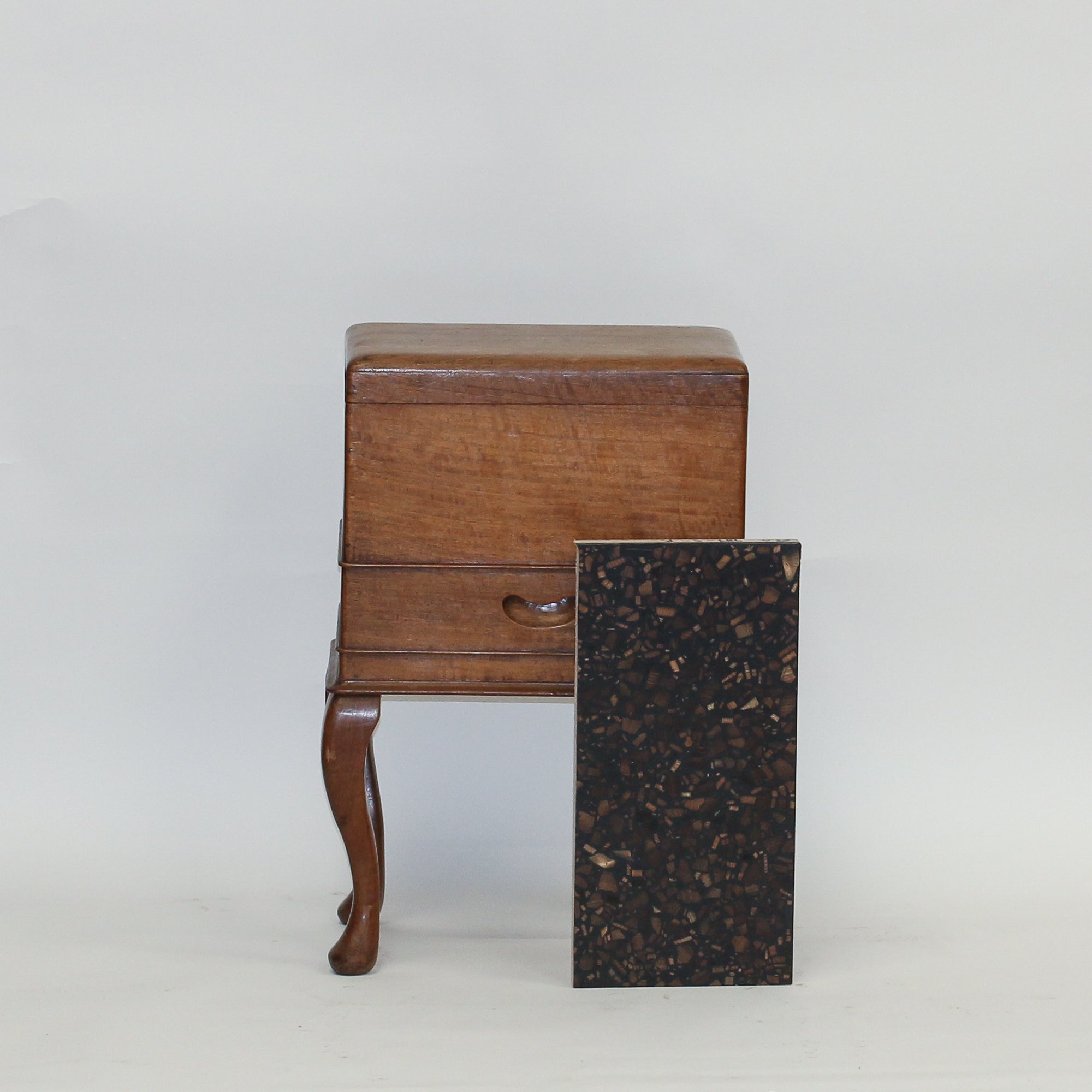 Charcoal Walnut - 430 x 210mm