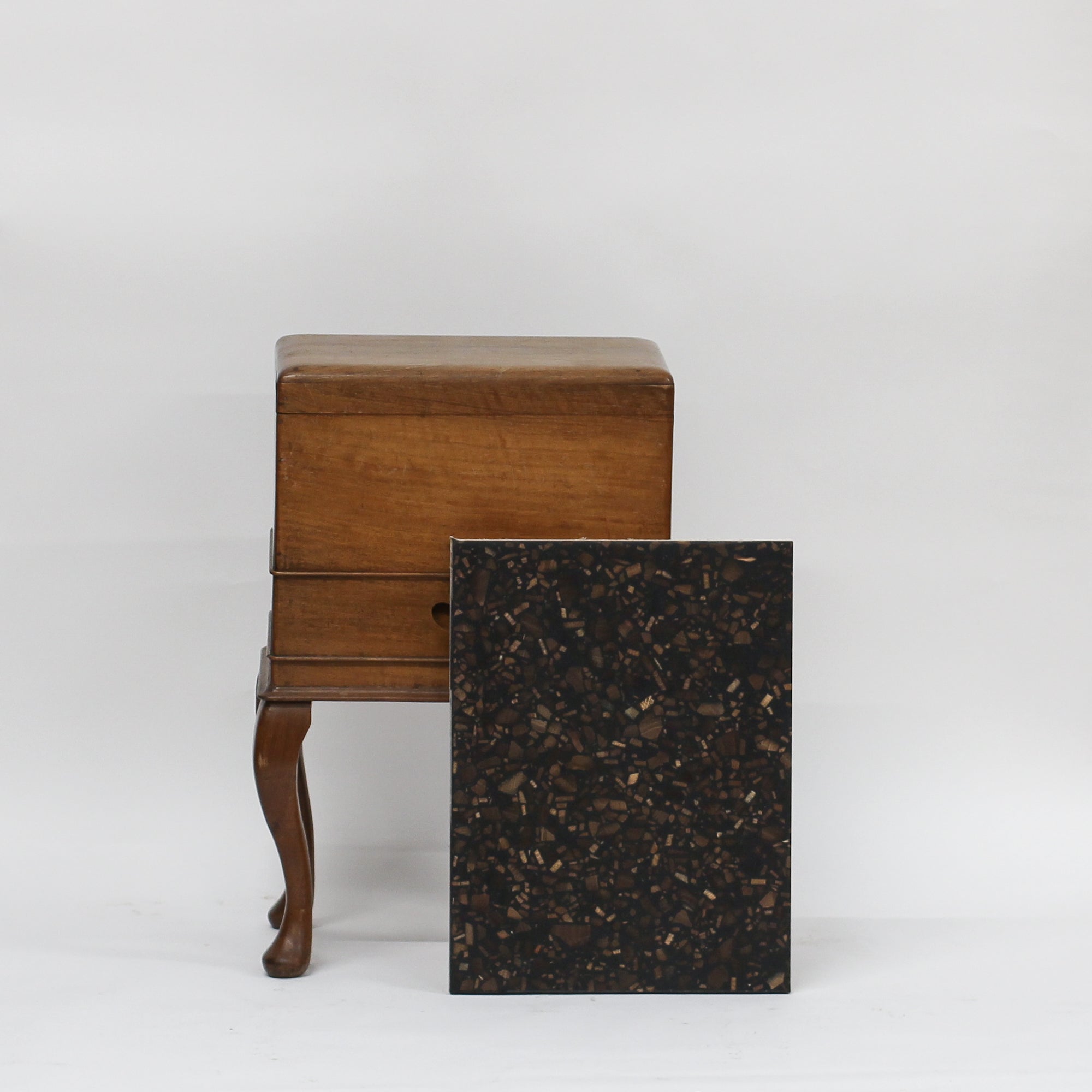 Charcoal Walnut - 435 x 330mm