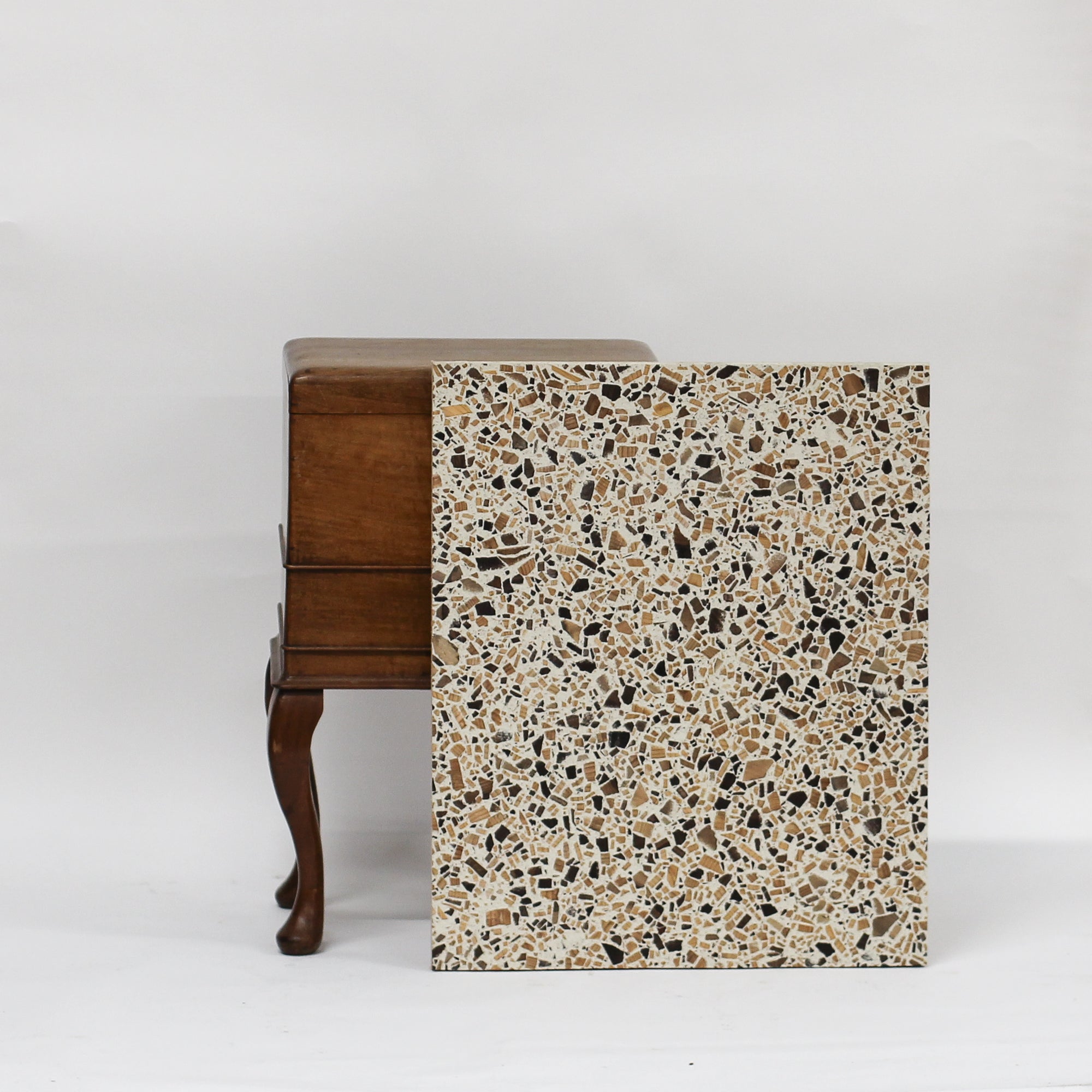 Ivory Cedar and Walnut - 610 x 500mm