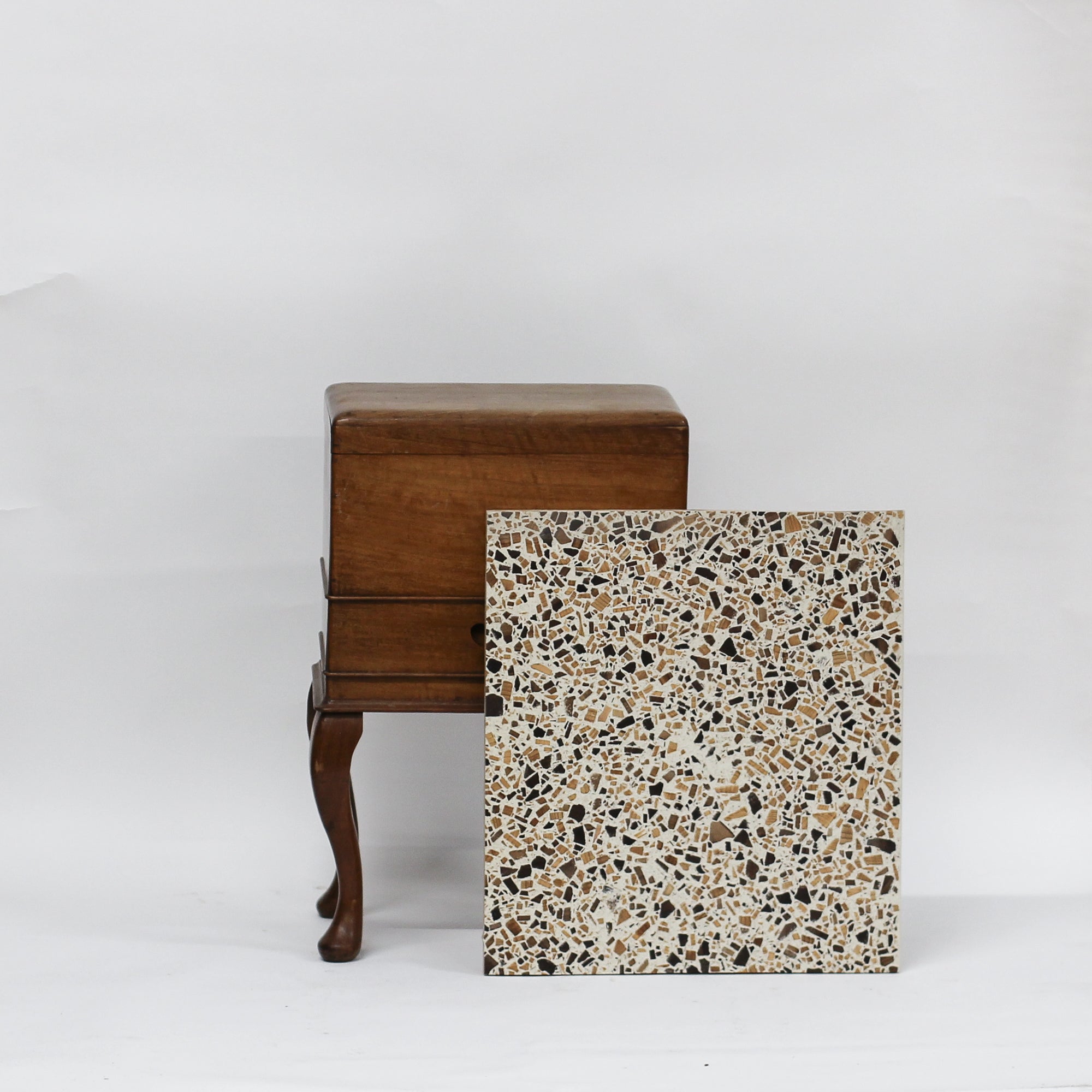 Ivory Cedar and Walnut - 495 x 445mm